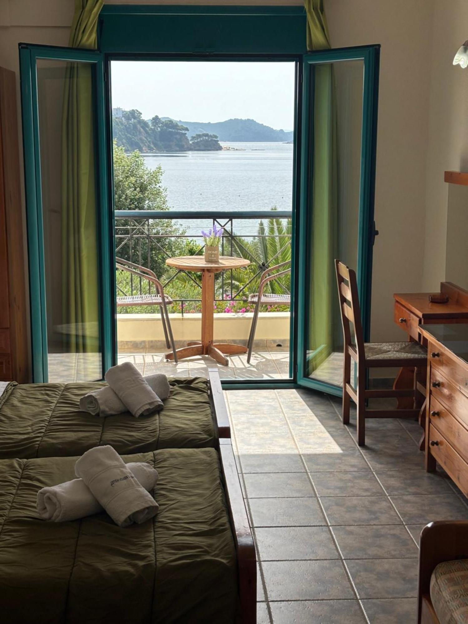 Angeliki Beach Hotel Megáli Ámosz Kültér fotó