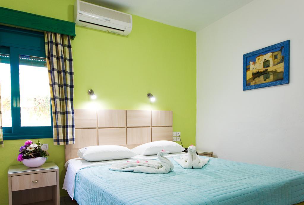 Angeliki Beach Hotel Megáli Ámosz Kültér fotó