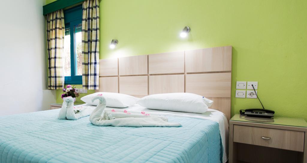 Angeliki Beach Hotel Megáli Ámosz Kültér fotó