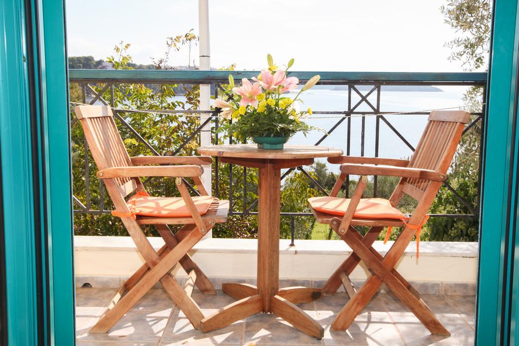 Angeliki Beach Hotel Megáli Ámosz Kültér fotó
